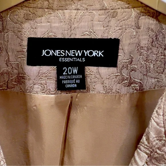 Brocade jacket. - Picture 5 of 8